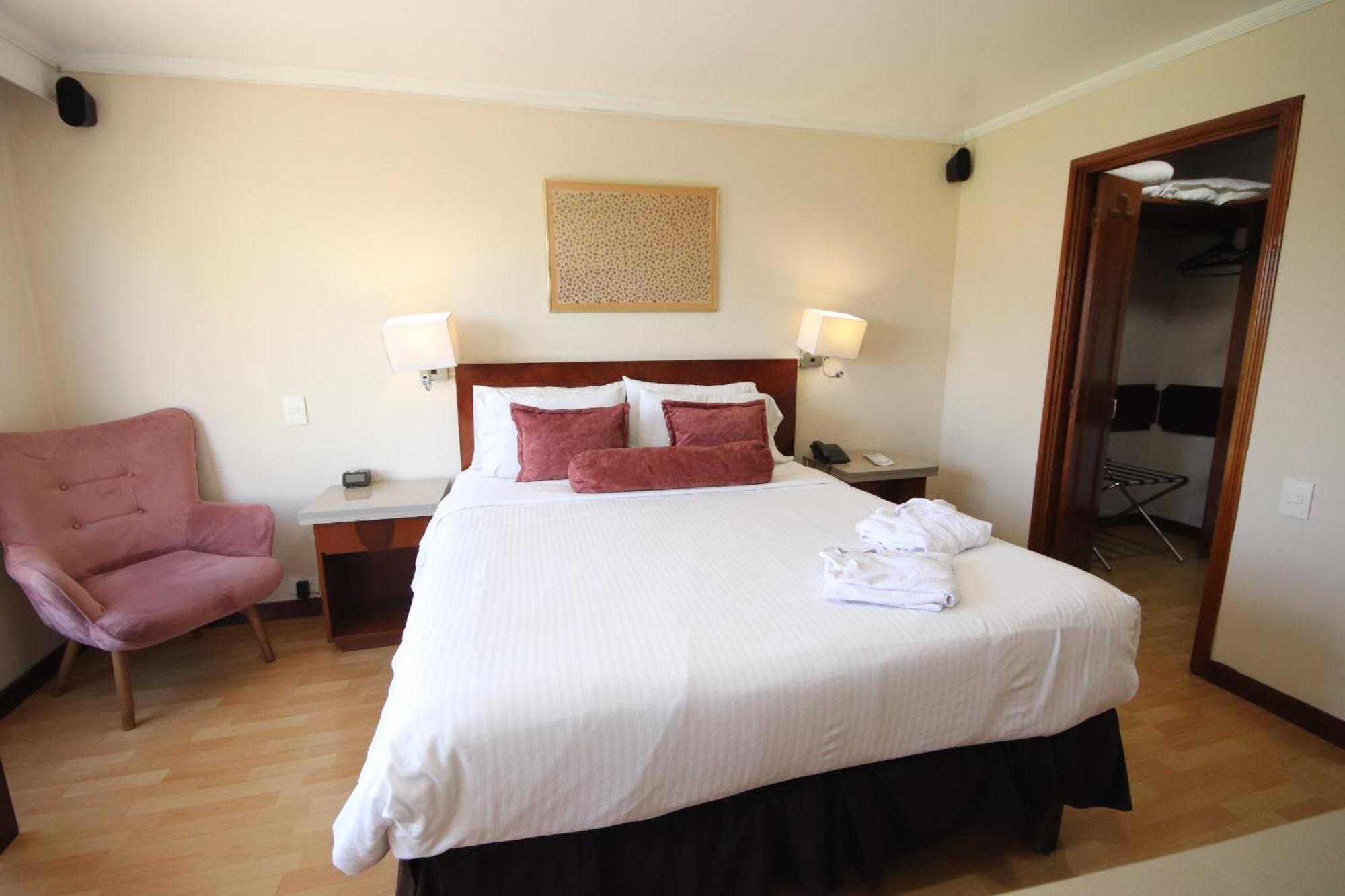 Lancaster House Hotel