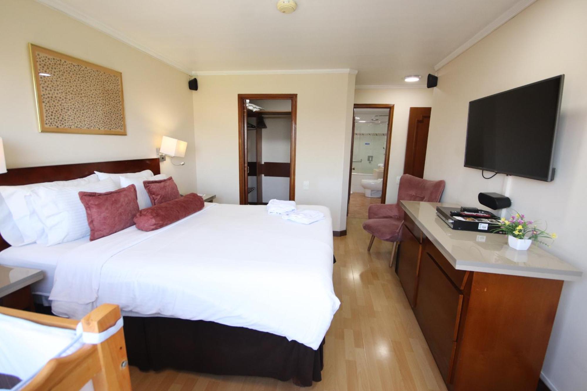 Hotel Lancaster House 4*