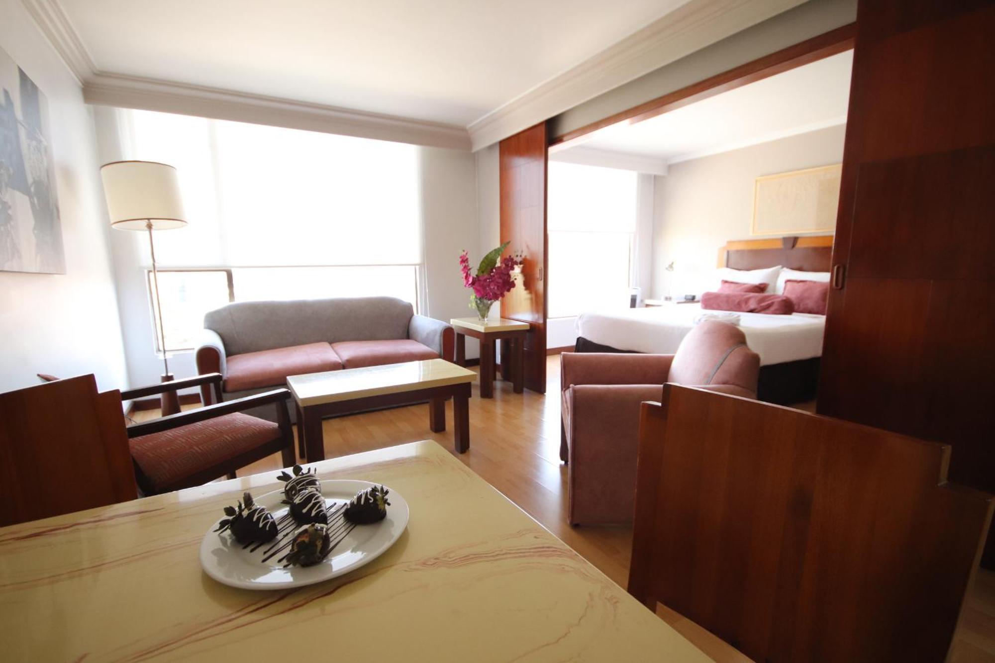 Lancaster House Hotel 4*
