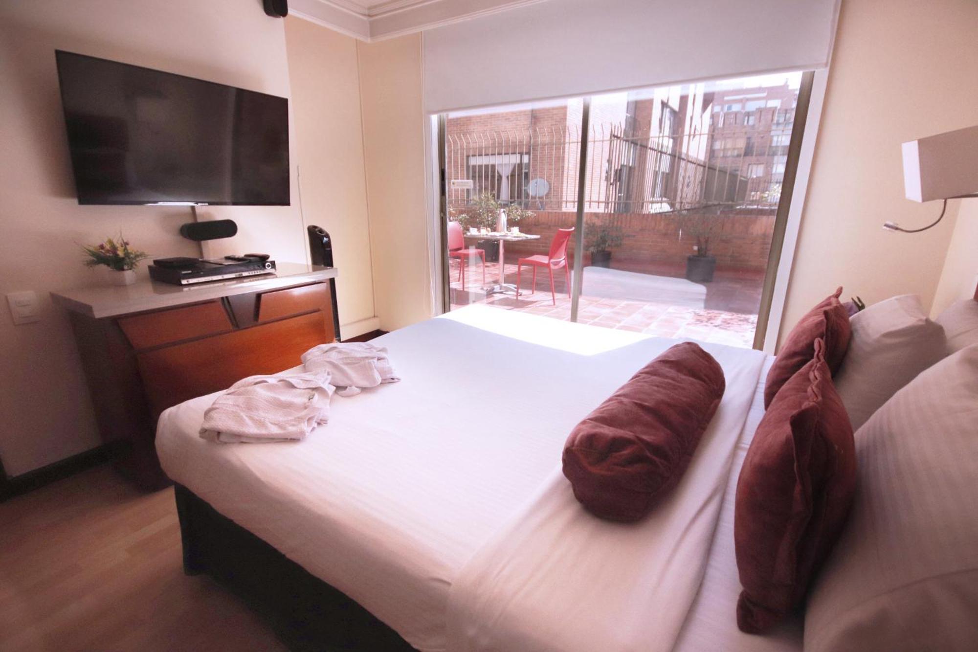 Hotel Lancaster House