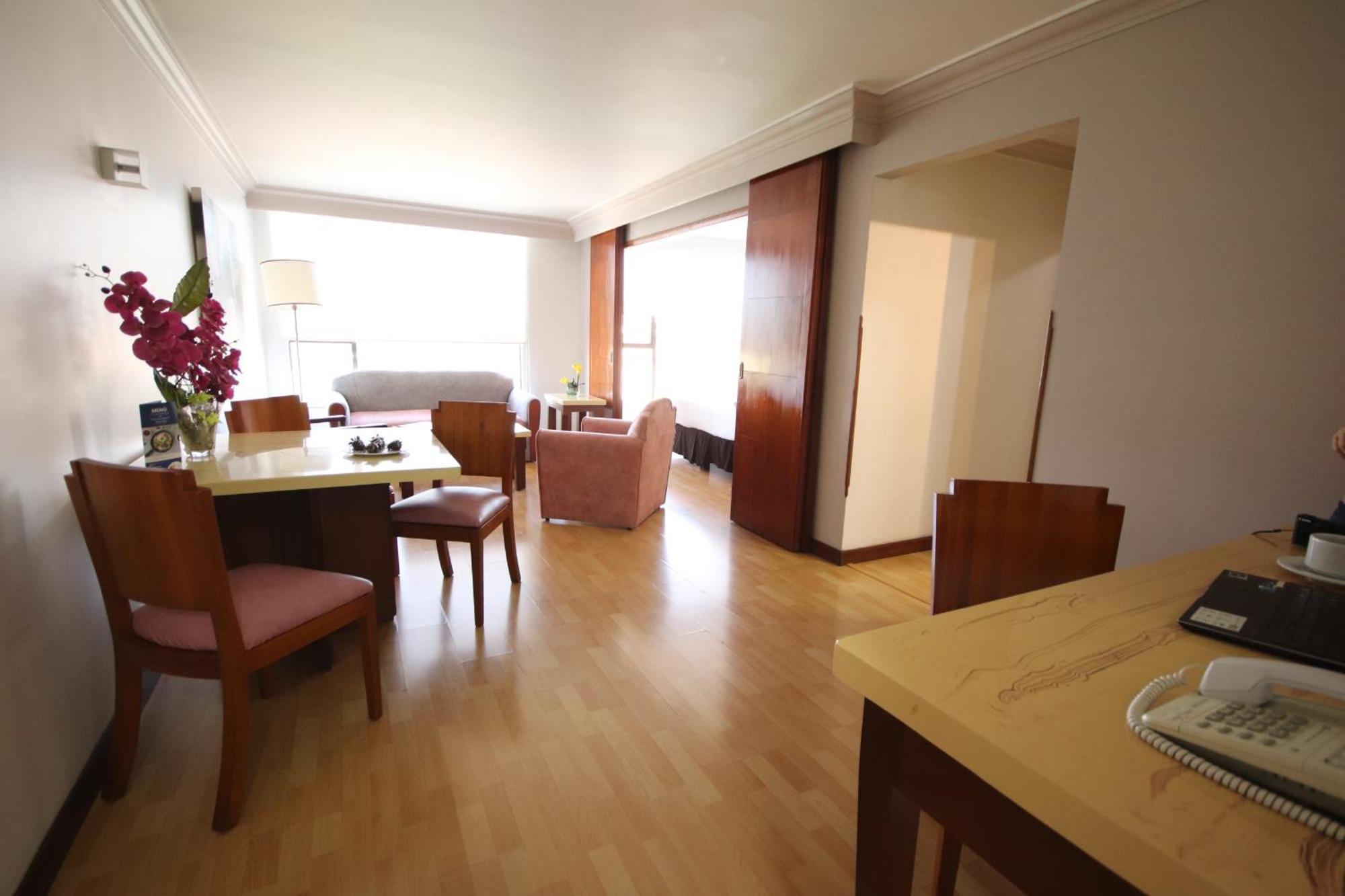 Hotel Lancaster House
